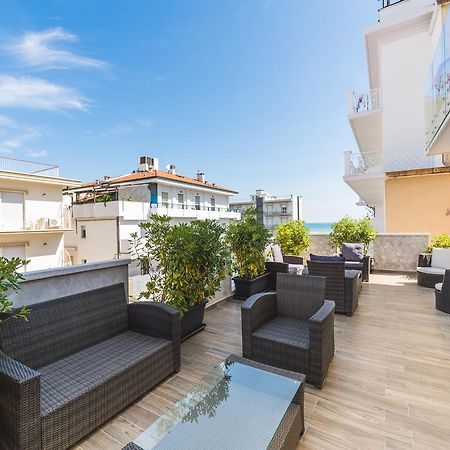 Hotel Romina Ρίμινι Εξωτερικό φωτογραφία